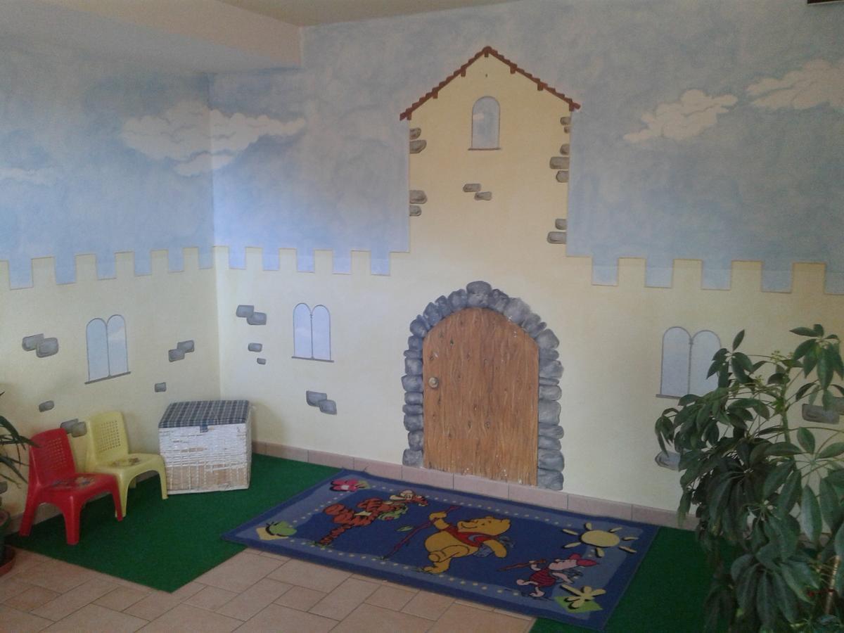 Albergo Pensione Serenetta Varena Ngoại thất bức ảnh